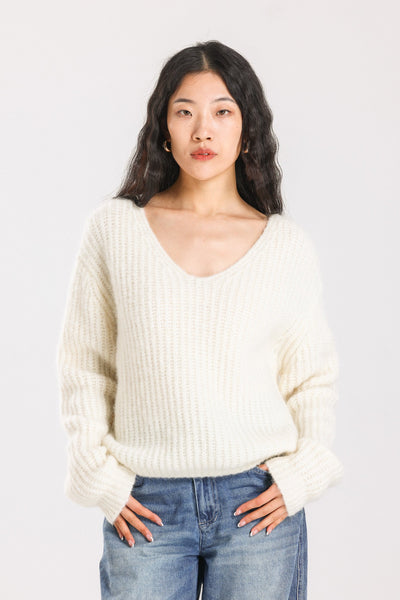 Immy V-neck Basic Alpaca wool  Knit Jumper - White