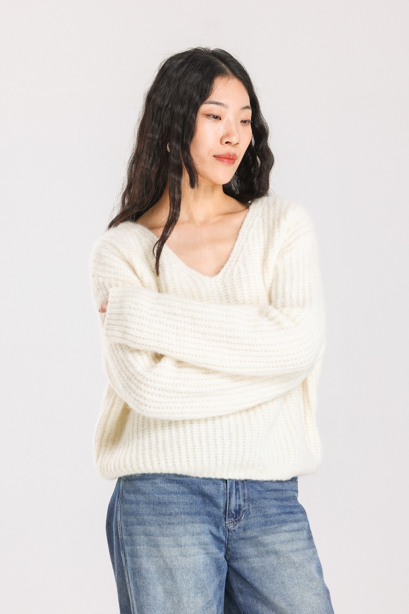 Immy V-neck Basic Alpaca wool  Knit Jumper - White