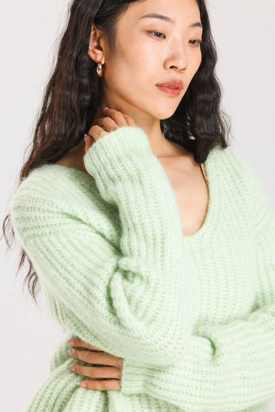 Immy V-neck Basic Alpaca wool  Knit Jumper  - Lime