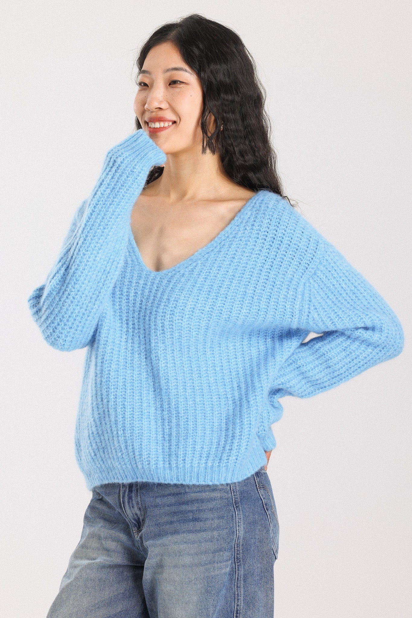 Immy V-neck Basic Alpaca Wool Knit Jumper - Sky