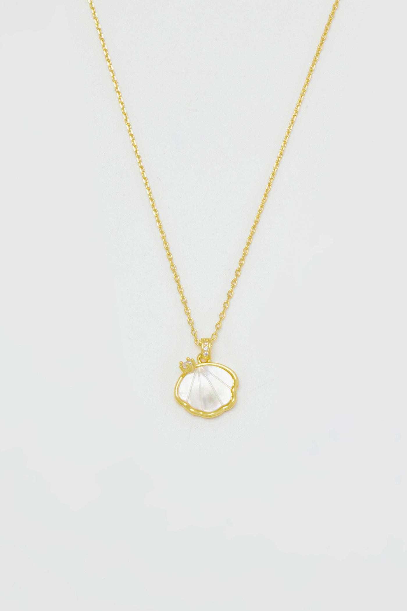 Dream Mother of Pearl Shell Gold Necklace