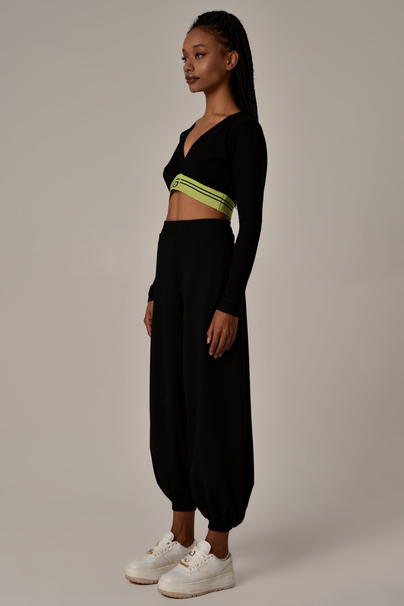 Deep V Crop Top Black/Lime