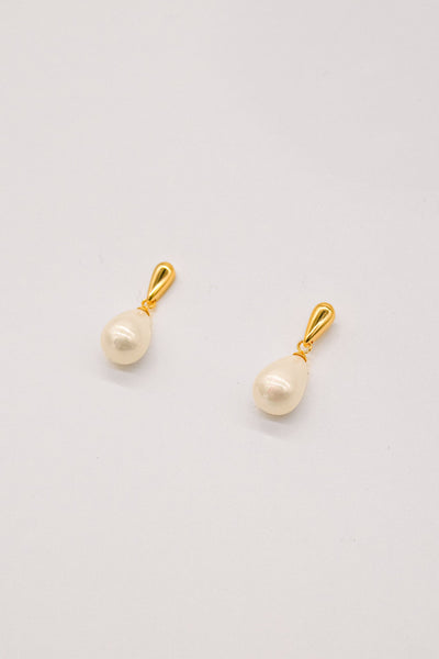 June Basic Pearl Earrings