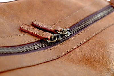 Leather Duffle Bag in Heritage Brown Mod 144