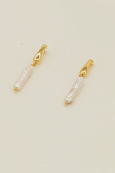 Baroque Pearl One  line drop Gold Earrings