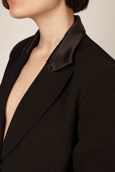 Black Tuxedo jacket  |  Isild