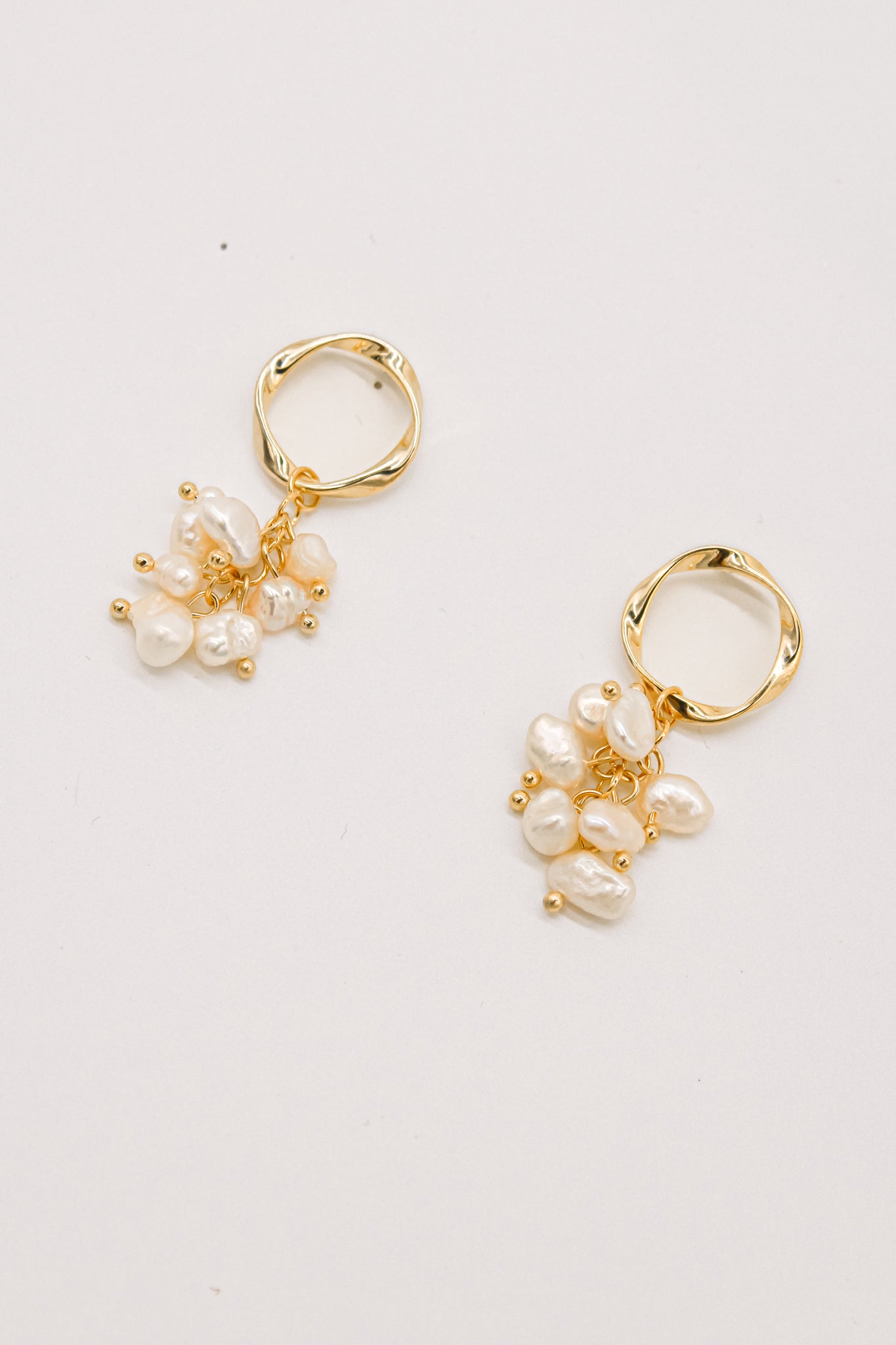 Jin Mini Pearl  Drop Earrings