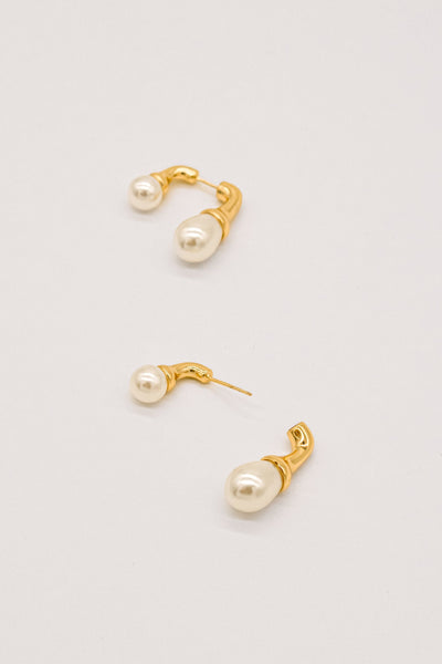 Gold Pearl Reverse 2 Pearls Earrings