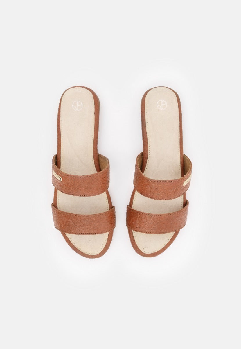 Capri  - Sandals - Canela