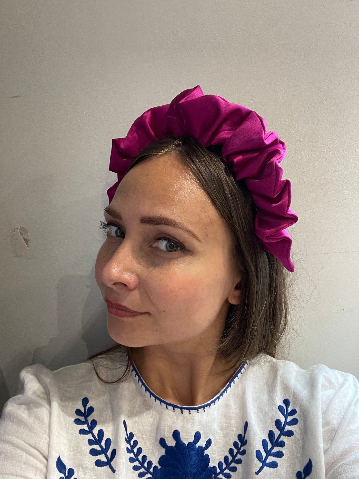 Iris fuchsia satin headband