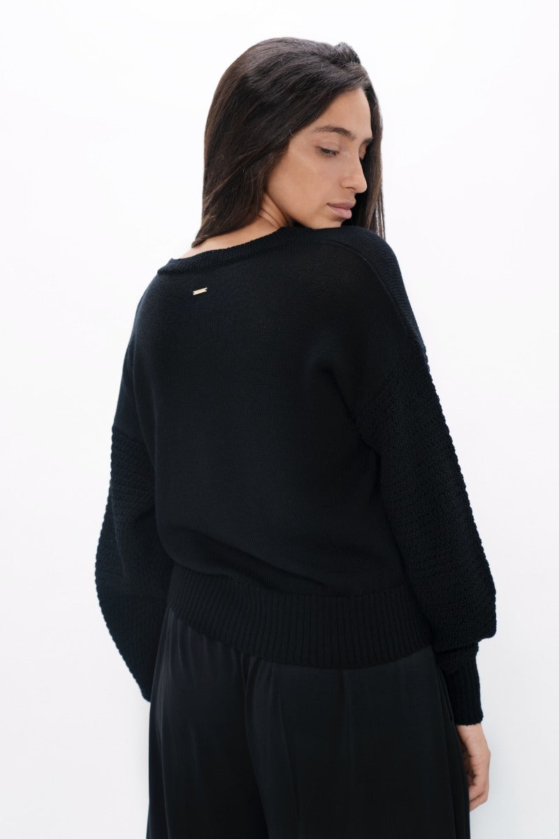 Nagano  - V-Neck Sweater - Licorice