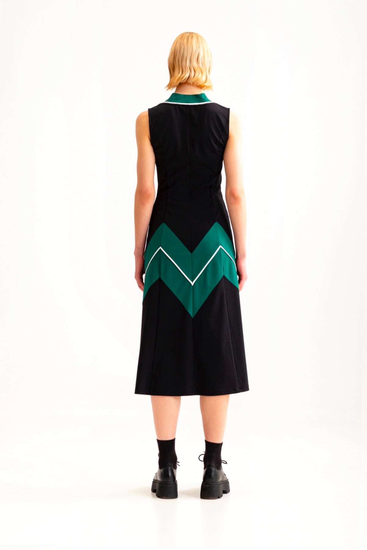 Zigzag midi dress by talented.company