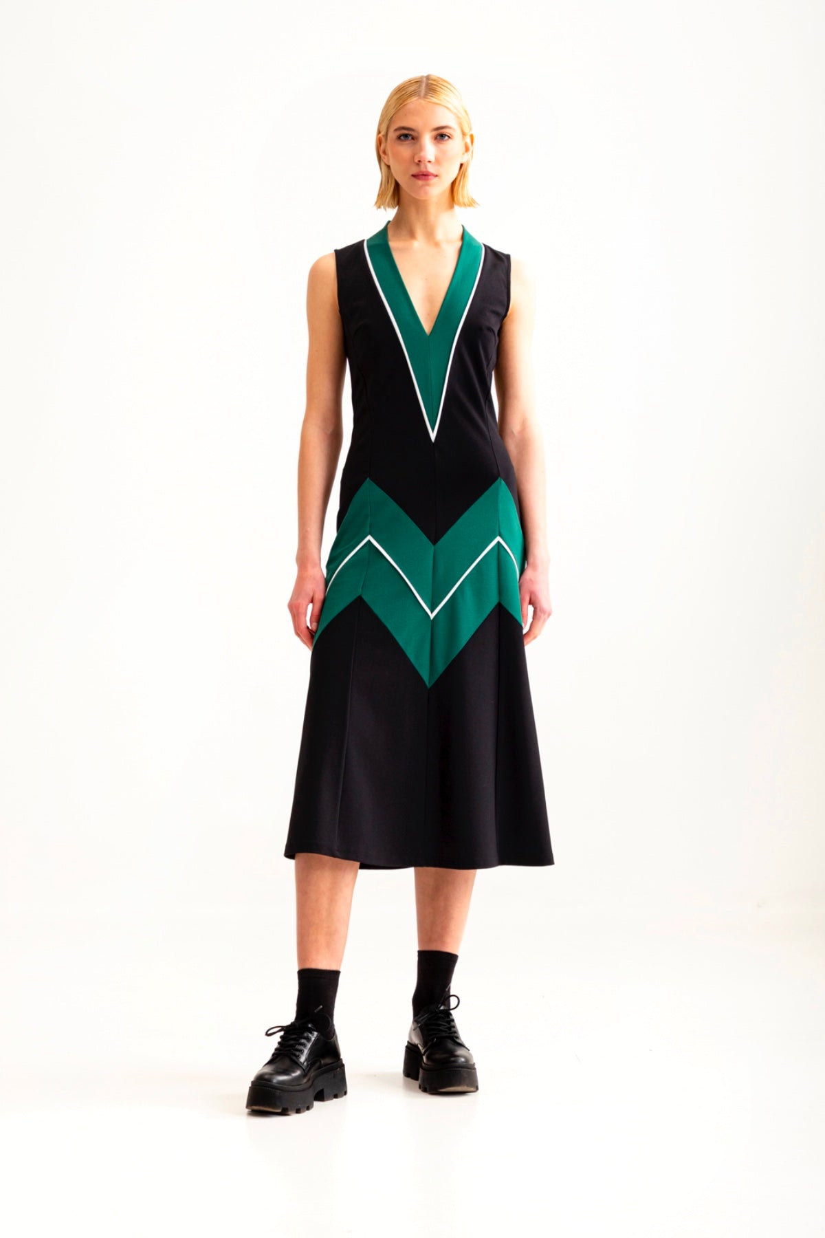 Zigzag midi dress by talented.company